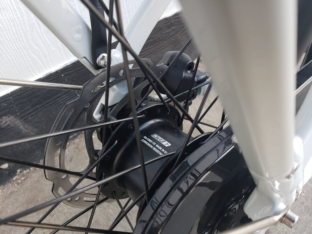 Gazelle Arroyo C7 Elite E-Bike, Frozen White