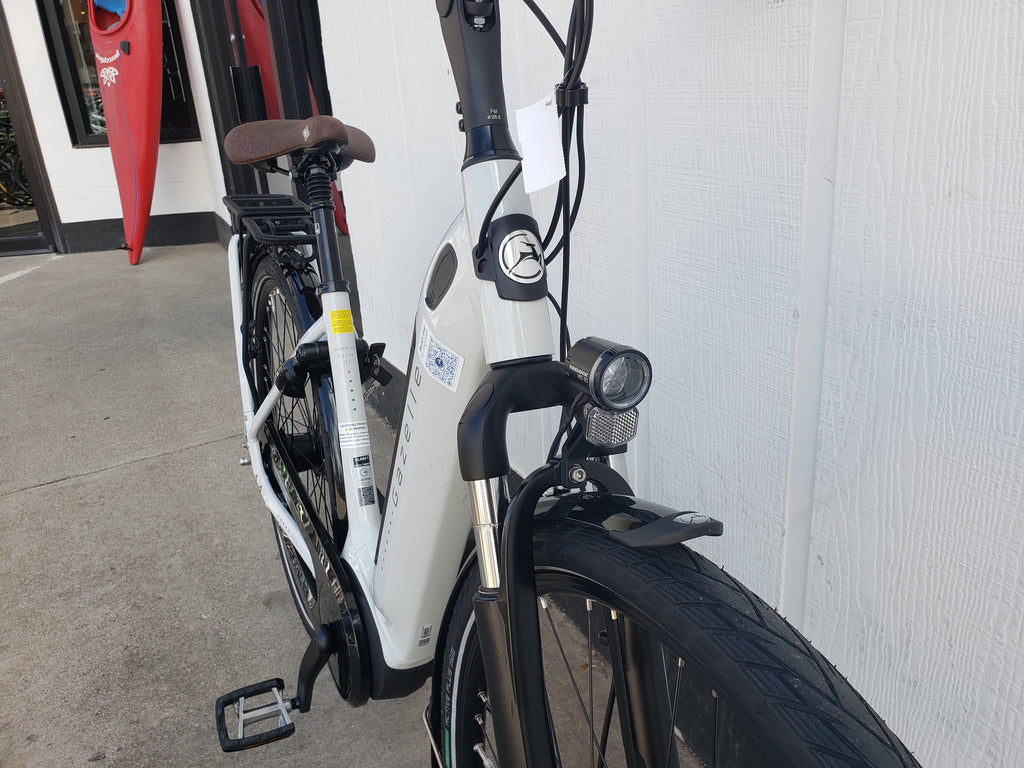 Gazelle Arroyo C7 Elite E-Bike, Frozen White