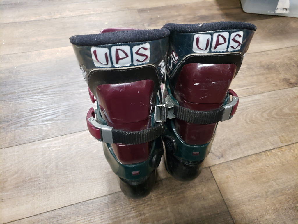 Vintage Aigner alpine carving snowboard boots 26 men 8 some damage