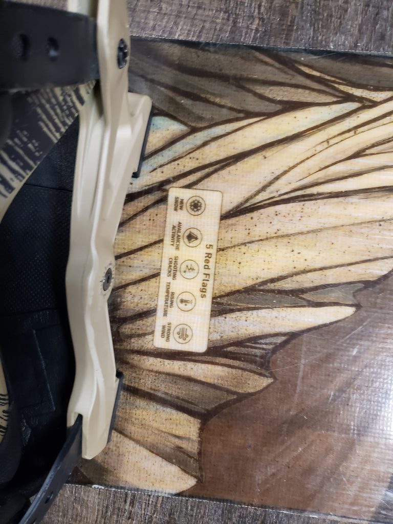 Jones Explorer 161 cm wide snowboard NOW bindings