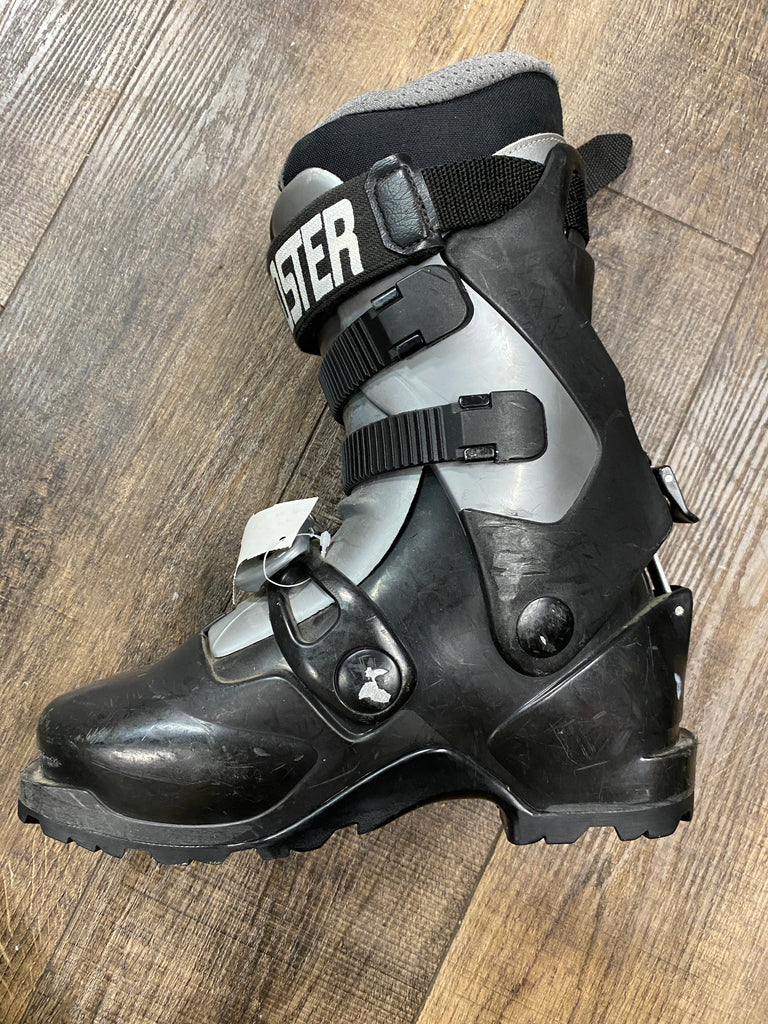 Garmont GSM non tech AT ski boots 25.5 men 7.5 women 8.5