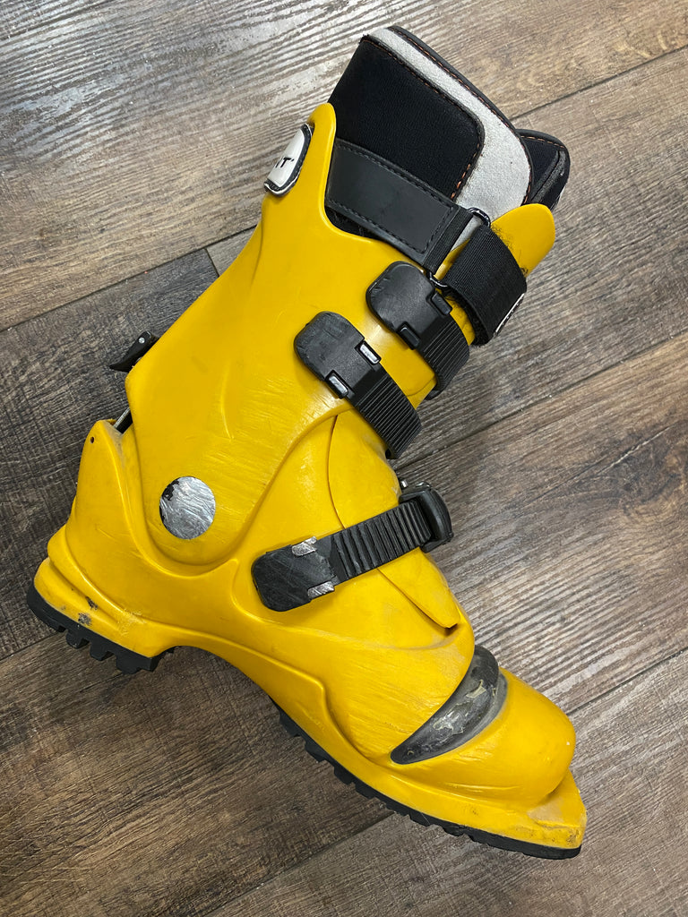 Garmont Super G telemark ski boots mondo 25.0 men 7 women 8