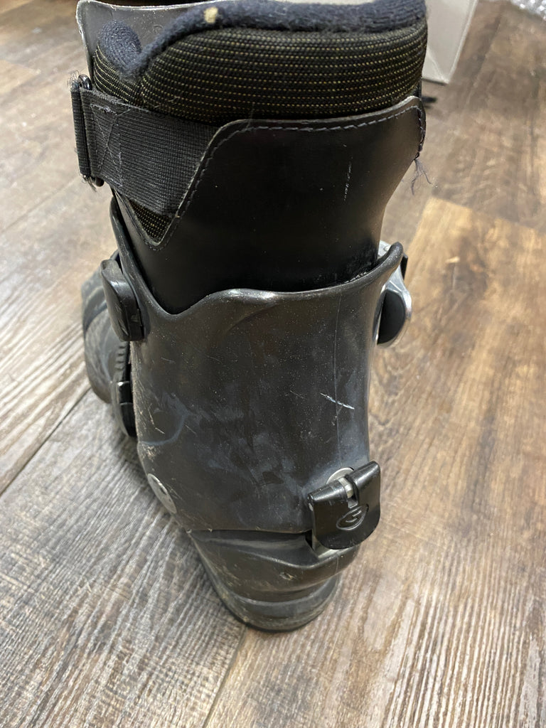 Garmont Veloce telemark ski boots 26.0 men 8 women 9