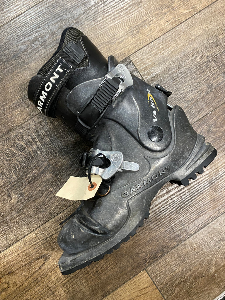 Garmont Veloce telemark ski boots 26.0 men 8 women 9