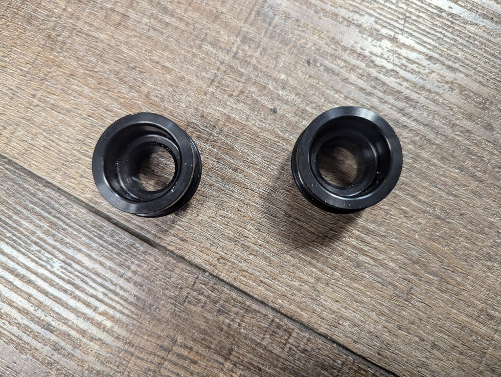 Industry Nine 6-Bolt Torch Front Axle End Cap Conversion Kit: Torque Cap 15mm x110mm