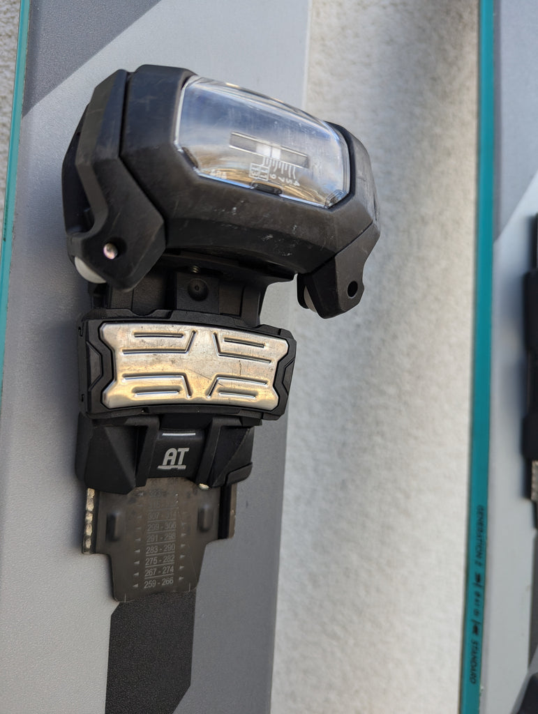 Kastle ZX115 Freeride Powder Skis, 186cm, Kastle K13 Demo Bindings, Edge Damage