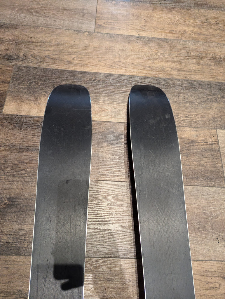 Salomon QST 85 skis all mountain rocker Grip Walk bindings, 169cm