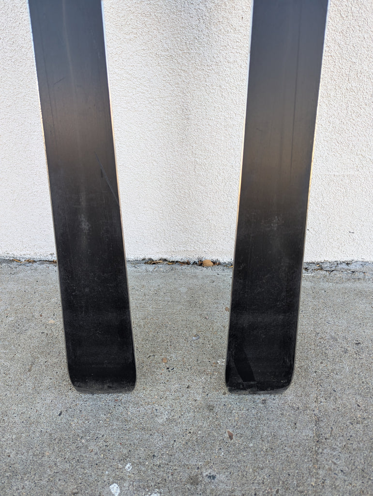 Volkl Code Speedwall Skis, 173cm, Marker R Motion Demo Bindings, Topsheet Damage