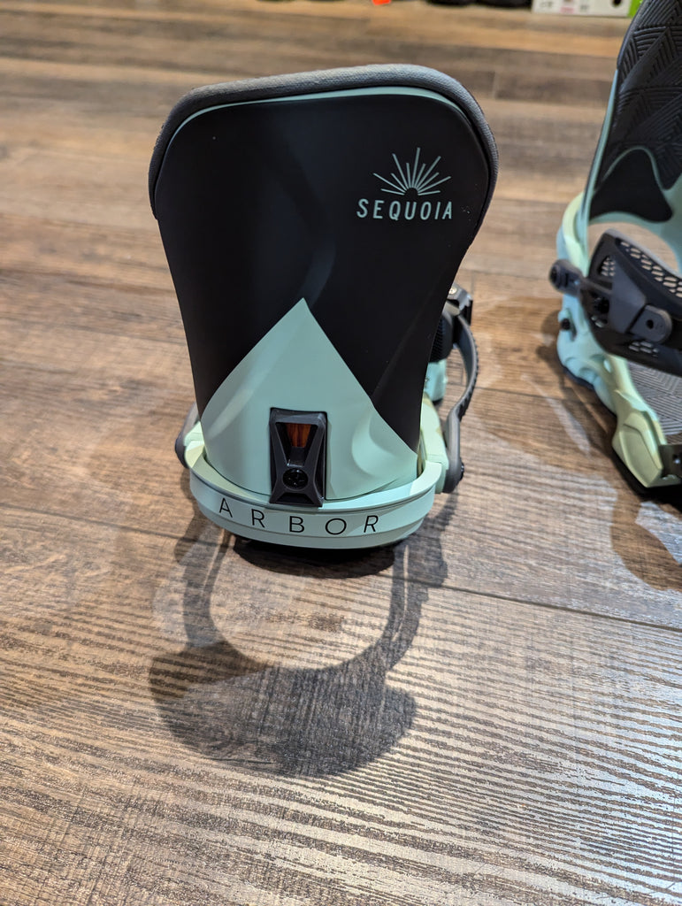 Arbor Sequoia Snowboard Bindings, Women S/M, Mint