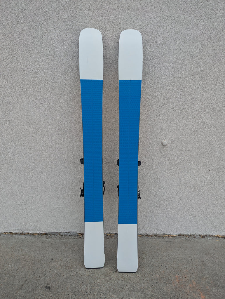 New Whitewoods Outlander Snowshoe Skis, 139cm w/Universal Bindings, Telescopic Poles