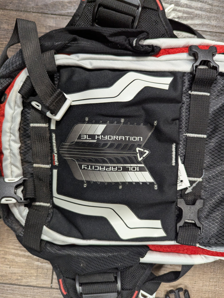 Leatt Mission Hydration Backpack, Mountain Biking
