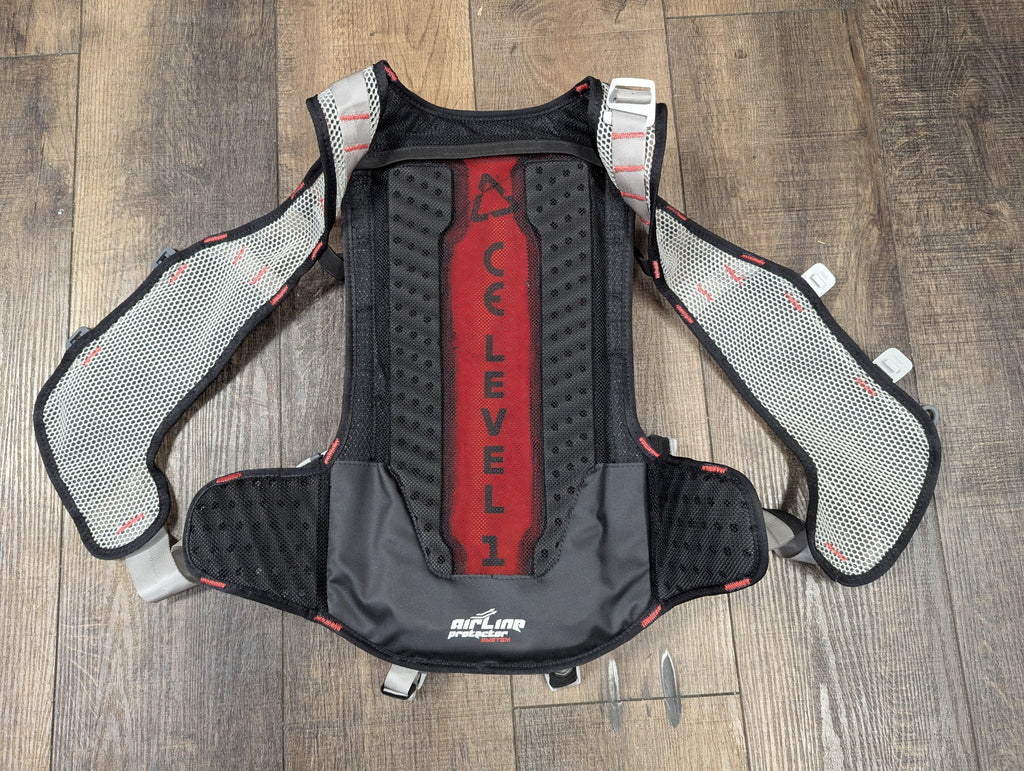 Leatt DX WP Hydration Backpack, Mountain Biking, No Bladder, Broken zipper