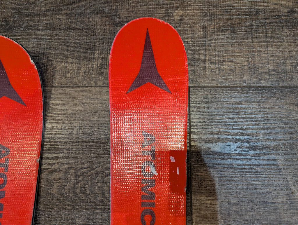 Atomic Redster G9 skis, 145cm, with Atomic Colt 10 Bindings