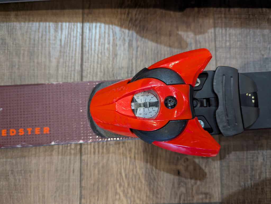 Atomic Redster G9 skis, 145cm, with Atomic Colt 10 Bindings