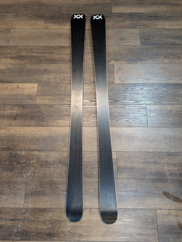 Volkl Blaze 86 Skis, NWOT, 166cm