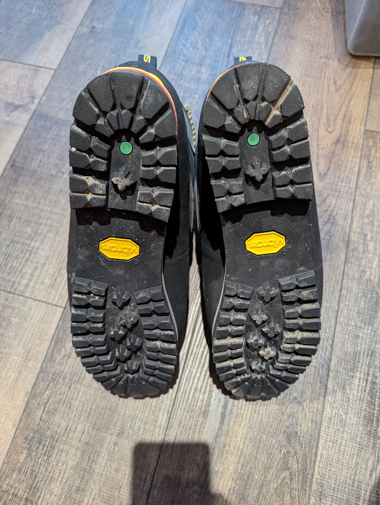 La Sportiva Barunste Mountaineering Boots, Men's 47.5, 13.5