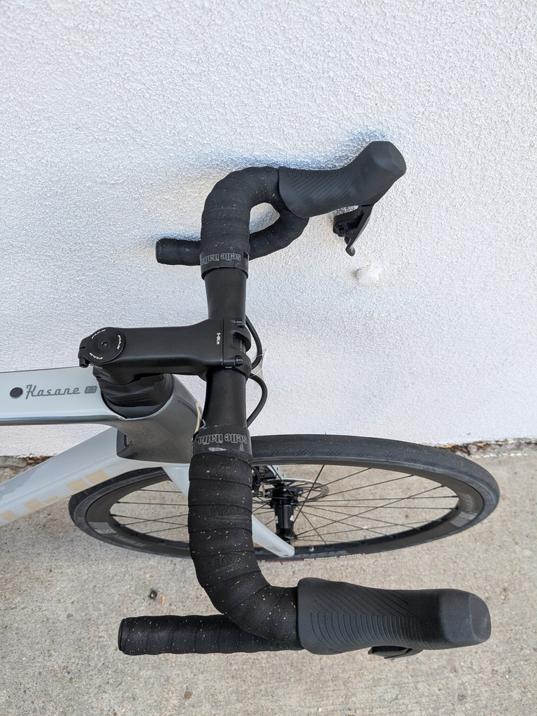 NEW 56cm Fuji Kasane 2.1 Carbon Road Bike, Sram Rival AXS Wireless 2x12