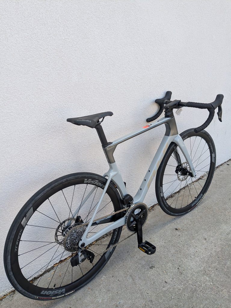 NEW 56cm Fuji Kasane 2.1 Carbon Road Bike, Sram Rival AXS Wireless 2x12