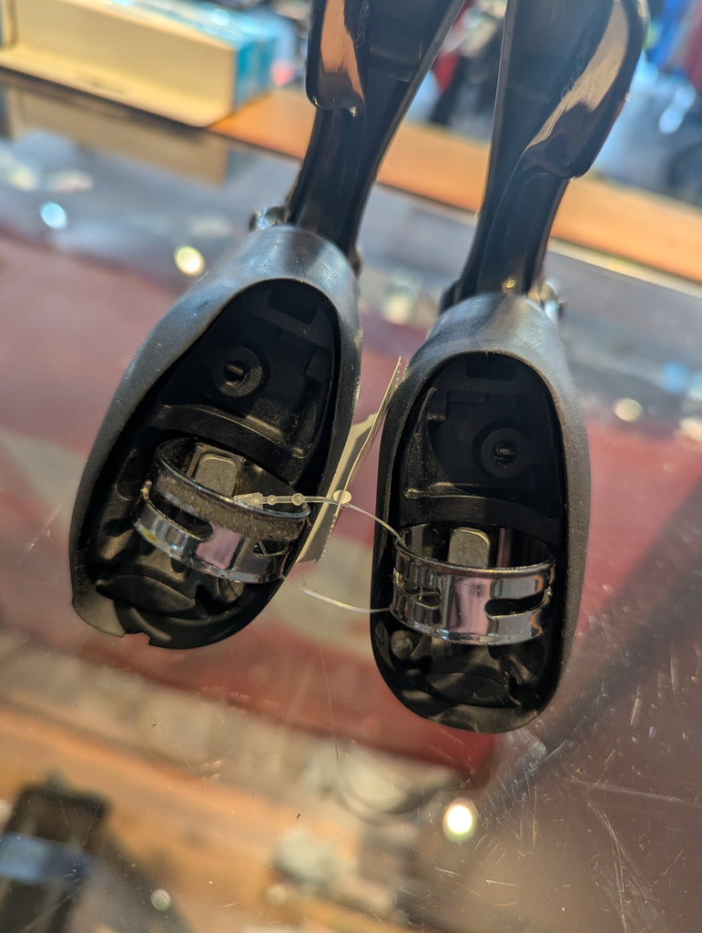 Sram Red DoubleTap Road Bike Shifter Brake Levers, Cable Brakes, 2x10, Carbon (2)