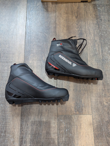 Rossignol XC-2 NNN Cross Country Ski Boots EU 43 – The Extra Mile