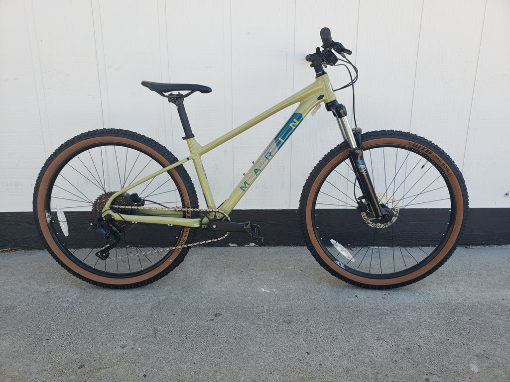 Marin Bobcat Trail 4 27.5" Hardtail Mountain Bike, Tan/Green, Small