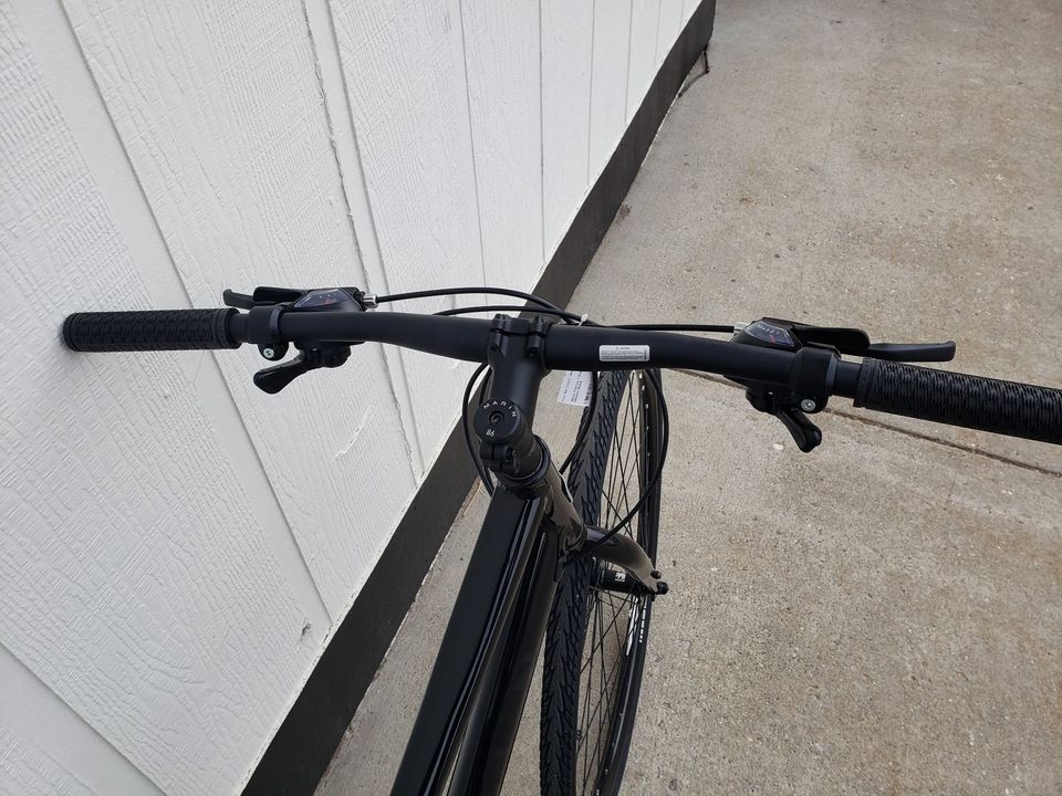 Marin Fairfax 1 Hybrid/Commuter Bike, Step-Thru, Black