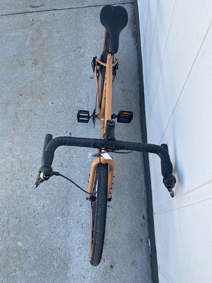Marin Nicasio + Gravel Bike, Tan