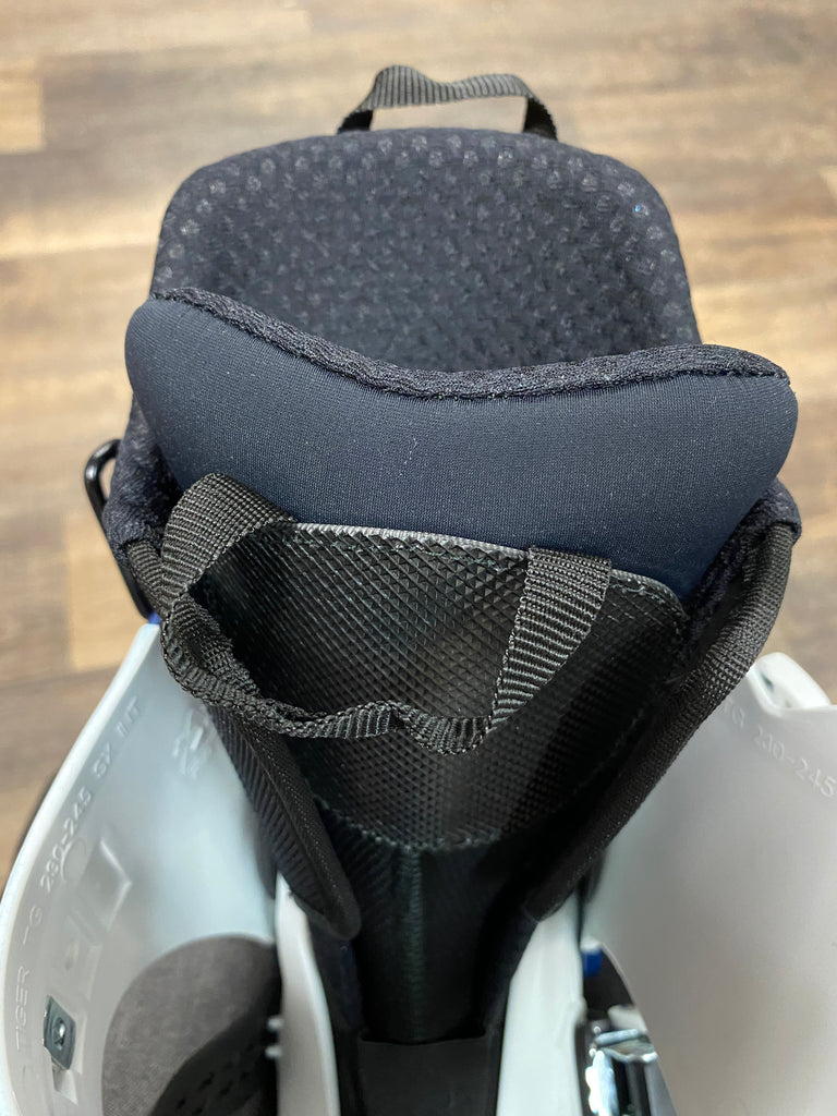 Dynafit Hoji PU AT tech ski boots mondo 23.0 women 6