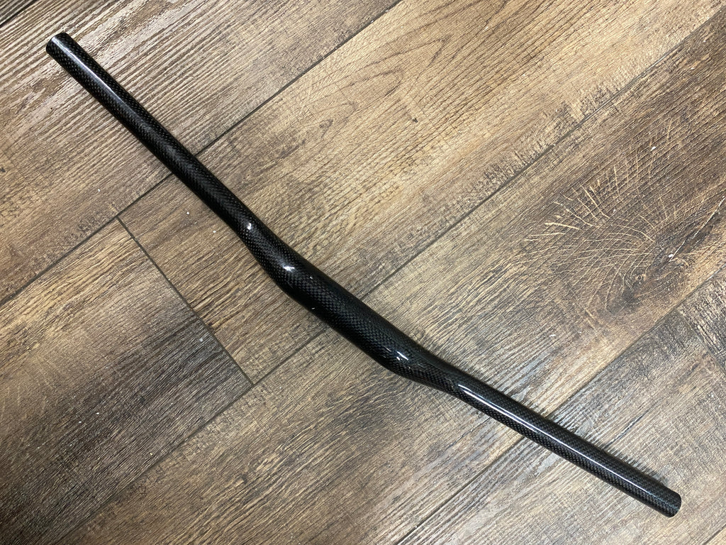 Carbon MTB Handlebar, 620mm Length, 18mm Rise, 31.8mm Clamp