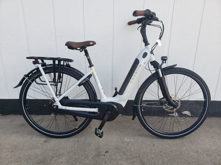 Gazelle Arroyo C7 Elite E-Bike, Frozen White