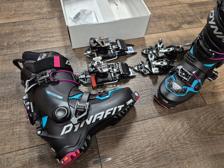 Dynafit Radical W AT tech ski boots mondo 24.5 new, and dynafit/look rotation bindings 95mm brake