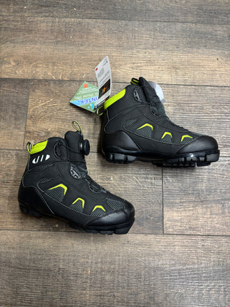 Whitewoods 802 Jr MOZ NNN XC Ski Boots Dial Lacing