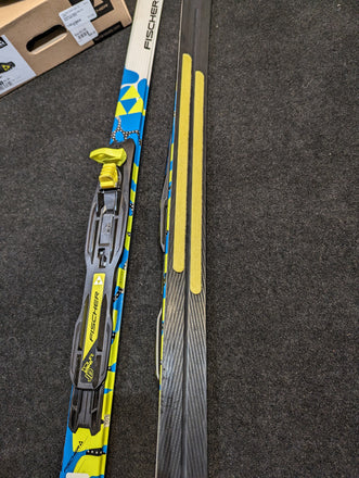 Fischer Snowstar Jr Kid's Cross Country Skis, Waxless, Twin Skin