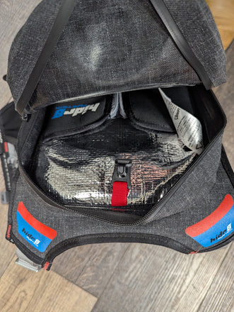 Leatt DX WP Hydration Backpack, Mountain Biking, No Bladder, Broken zipper