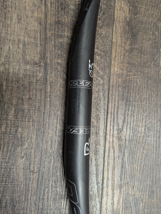 Race Face Next R Carbon MTB Handlebar, 800mm Length, 10mm Rise, 35mm Clamp