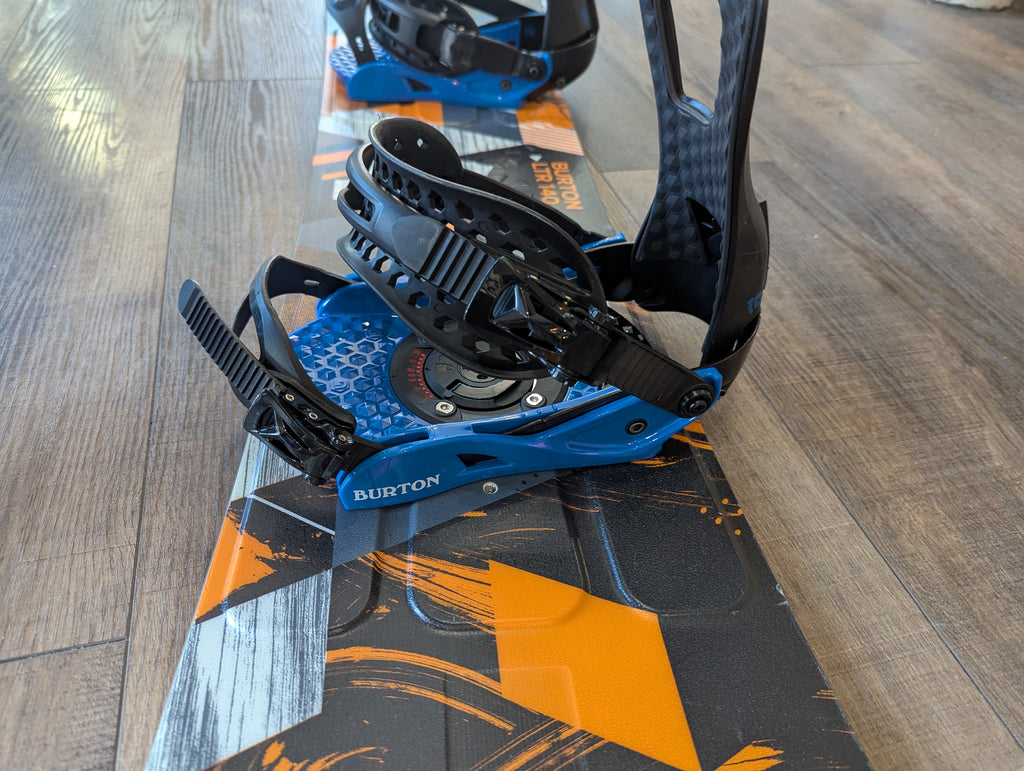 Burton LTR Snowboard w/ Bindings, 140cm – The Extra Mile Outdoor Gear & Bike