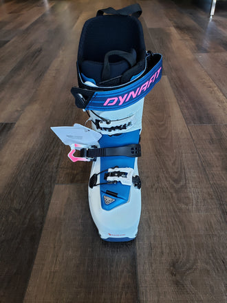 dynafit – The Extra Mile Outdoor Gear & Bike