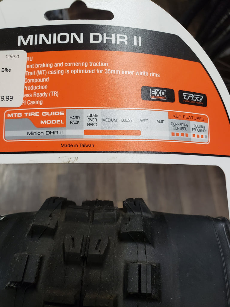 Maxxis Minion DHR II MTB Tire, 26 x 2.4 WT