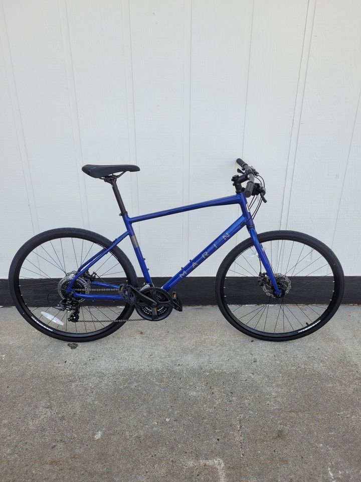 Marin Fairfax 1 Hybrid/Commuter Bike, Blue