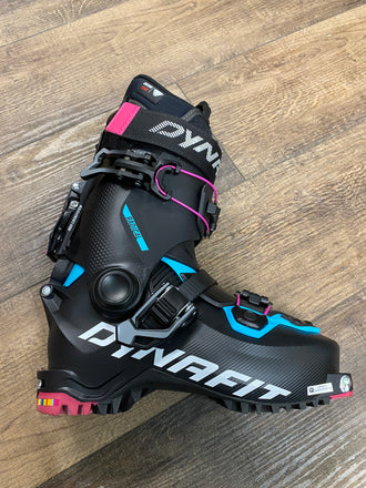 Dalbello Axion 10 Ski Boots, Cabrio, Mondo 26.5 Men's 8.5-9, Barely Us –  The Extra Mile Outdoor Gear & Bike