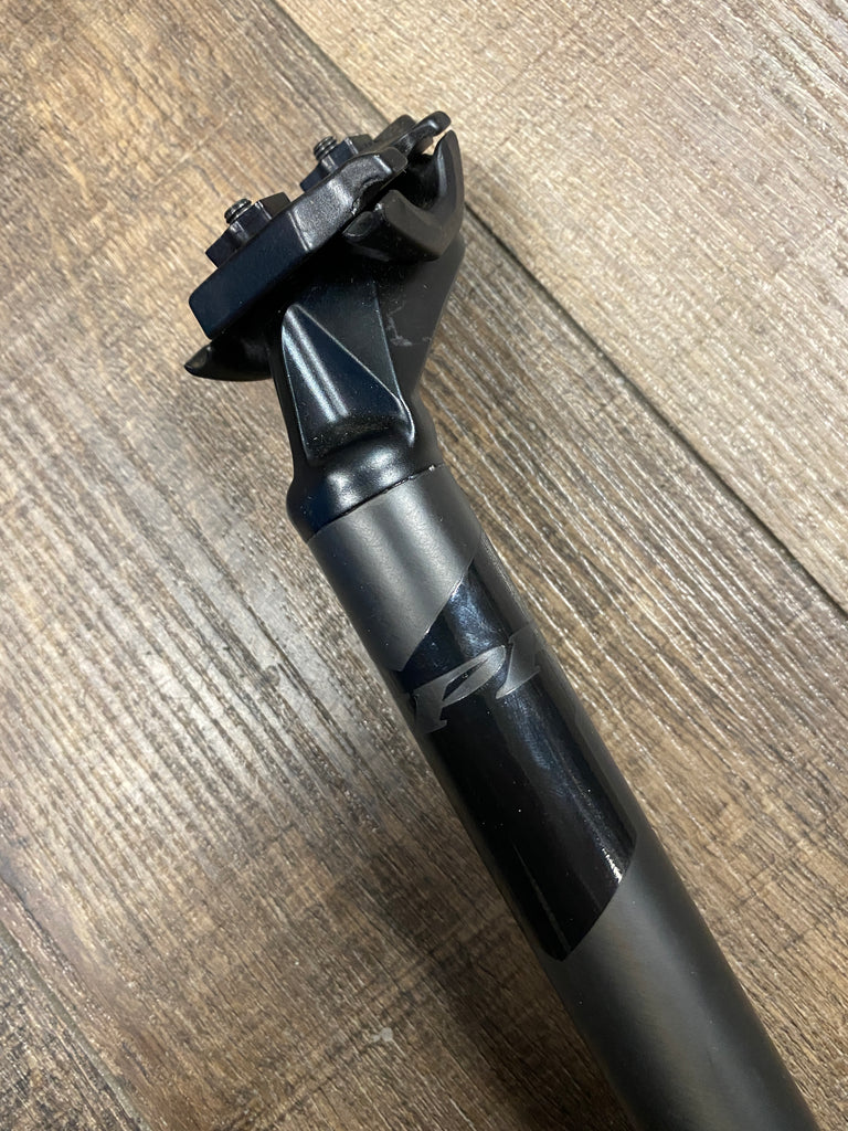 Zipp Speed Weaponry Carbon Seatpost 400mm, Ø 27.2mm, Black